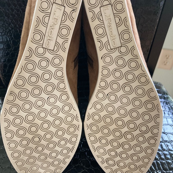 Linea Paolo tan suede booties 7 1/2 W - Picture 10 of 16